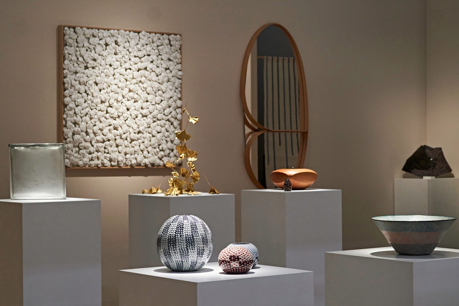 Glass Tablet | Laura de Santillana | Ippodo Gallery | Murano Glass | Japan and Italy