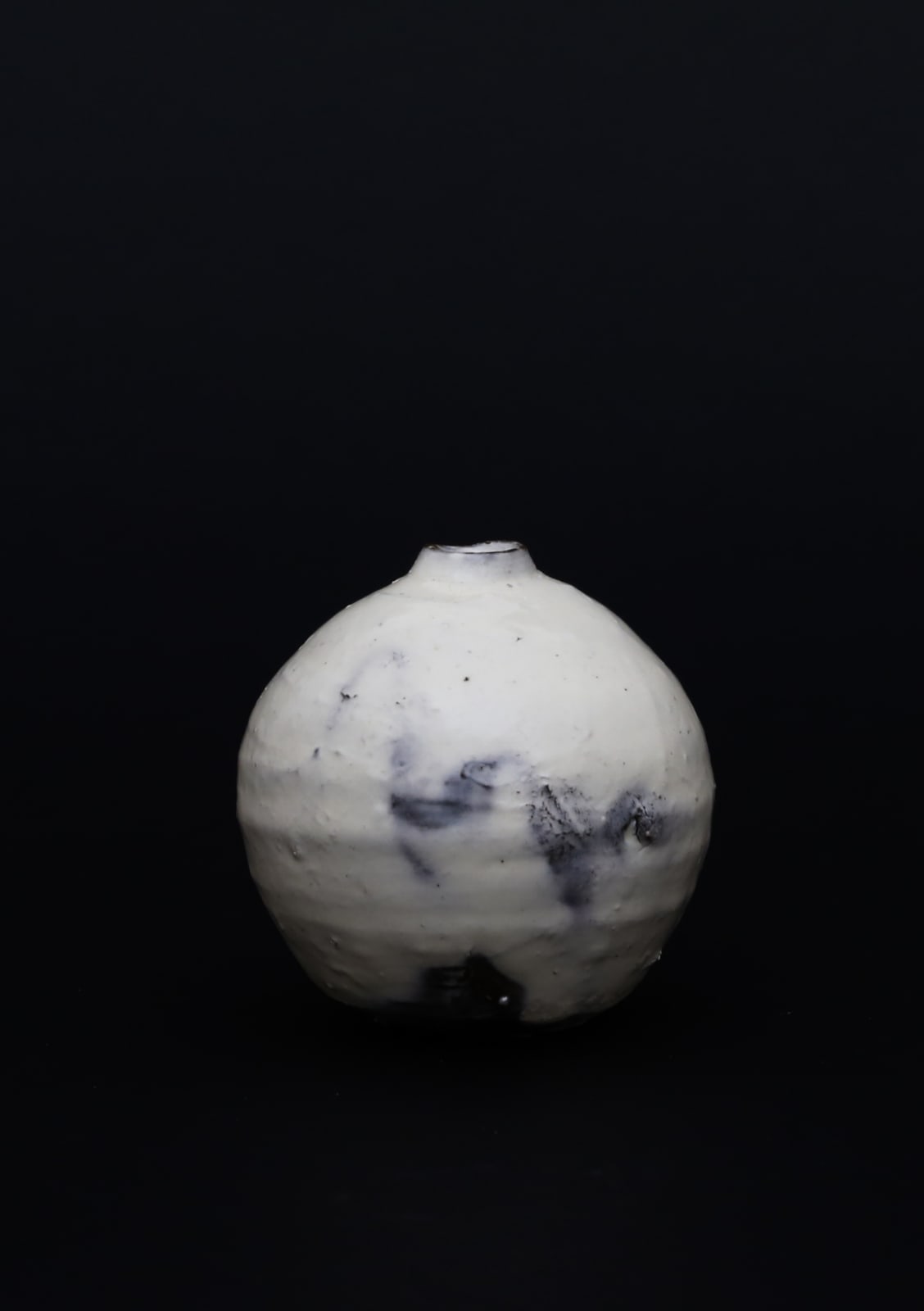 Shiro Tsujimura, Kohiki Small Sphere Vase