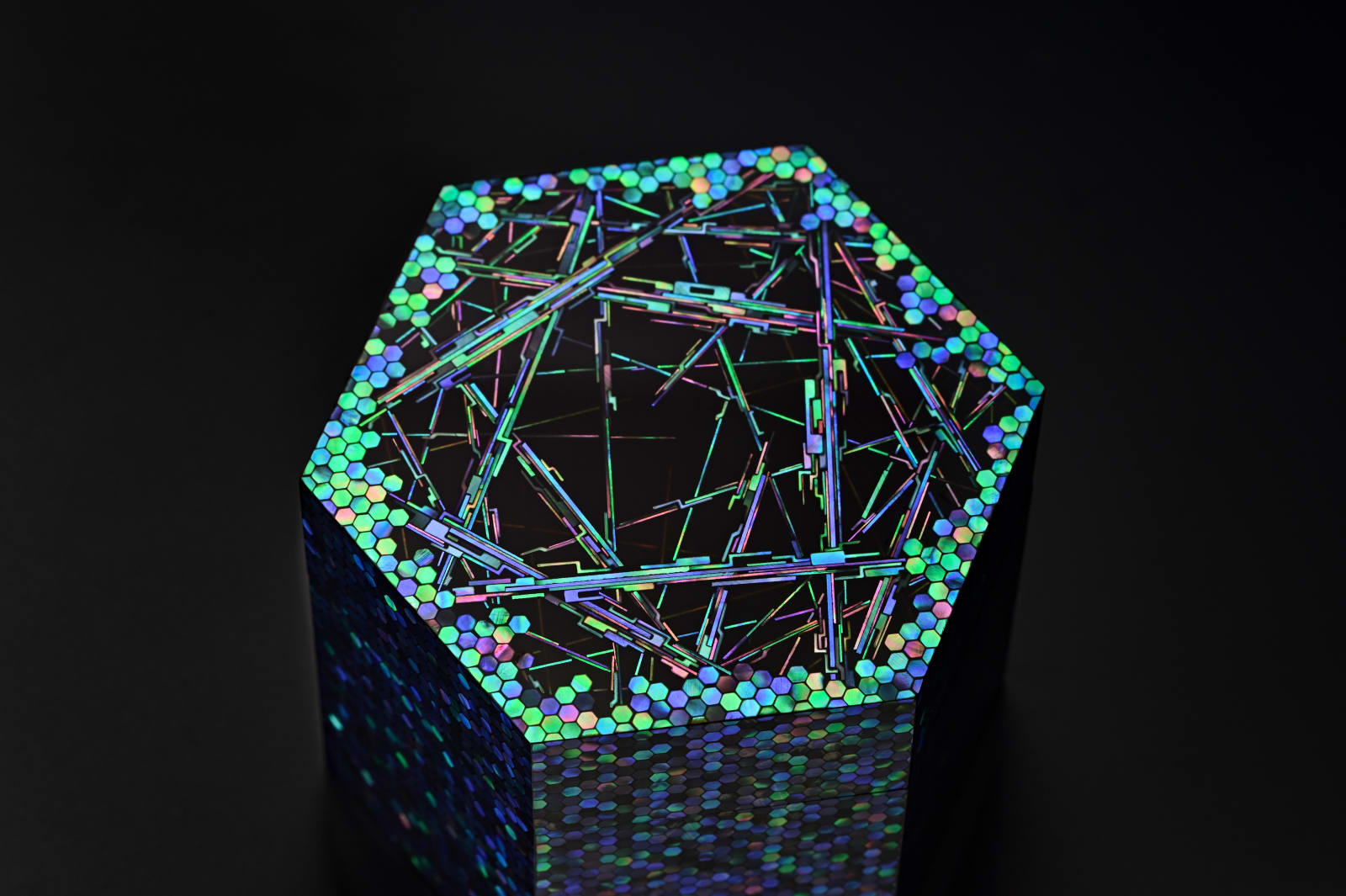 Terumasa Ikeda, "Rutilus" Hexagonal Tea Caddy - 六角水晶窟棗, 2023