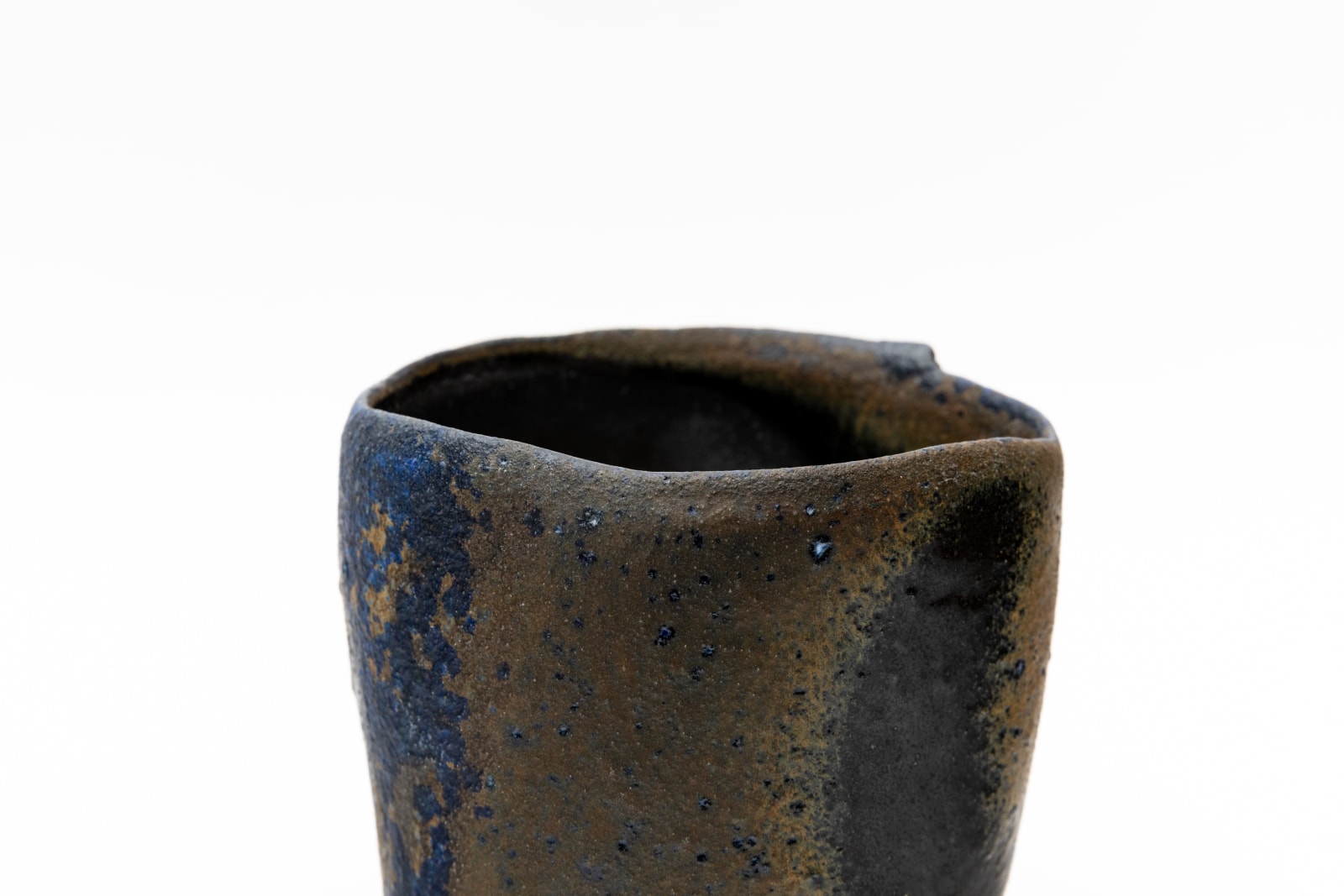 Hiroshi Goseki, Blue and Black Tea Bowl - 蒼変黒茶盌, 2022