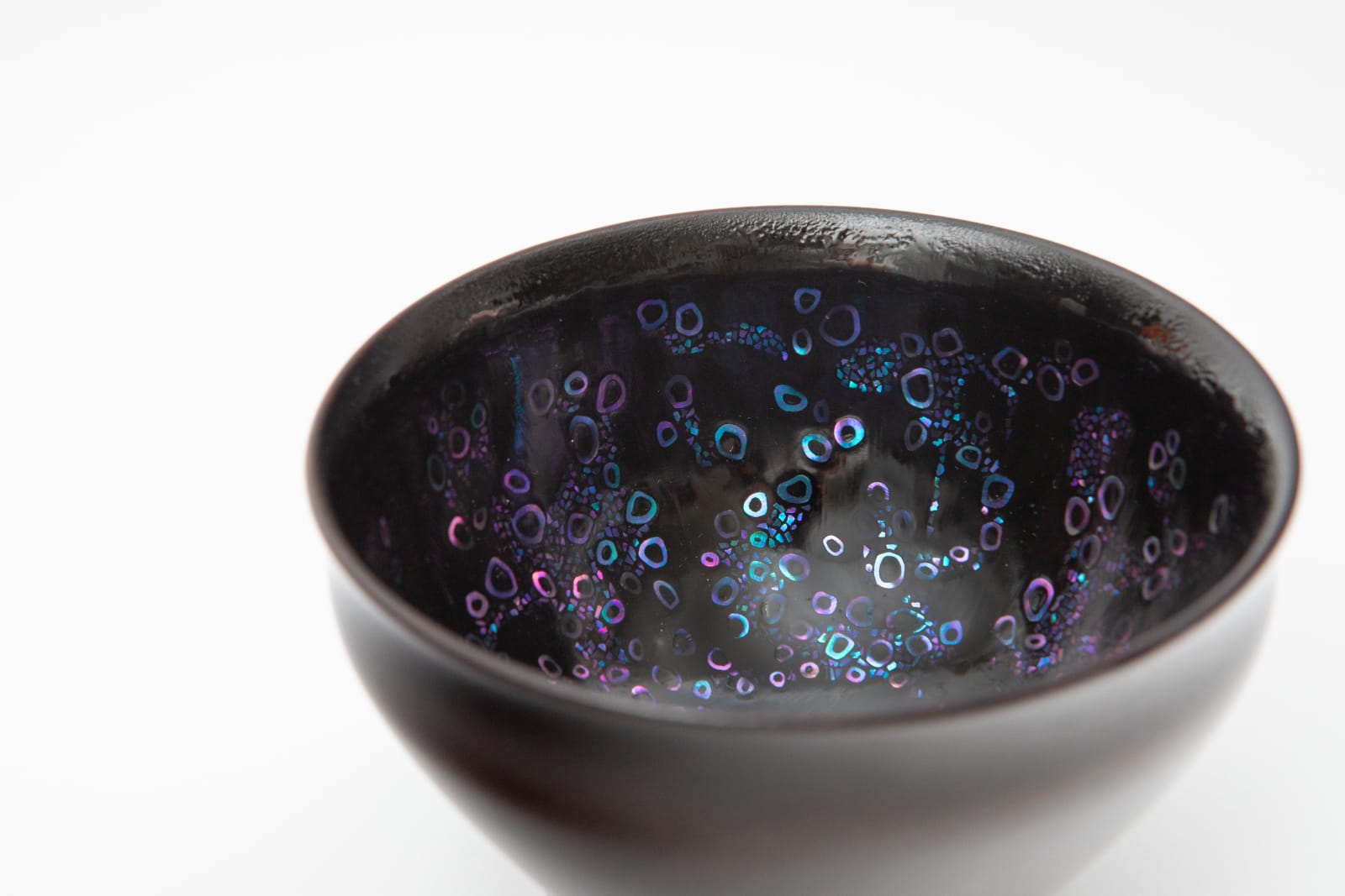 Hideyuki Fujisawa, 螺鈿曜変天杢茶椀 -Mother of Pearl Lacquer Tenmoku Tea Bowl