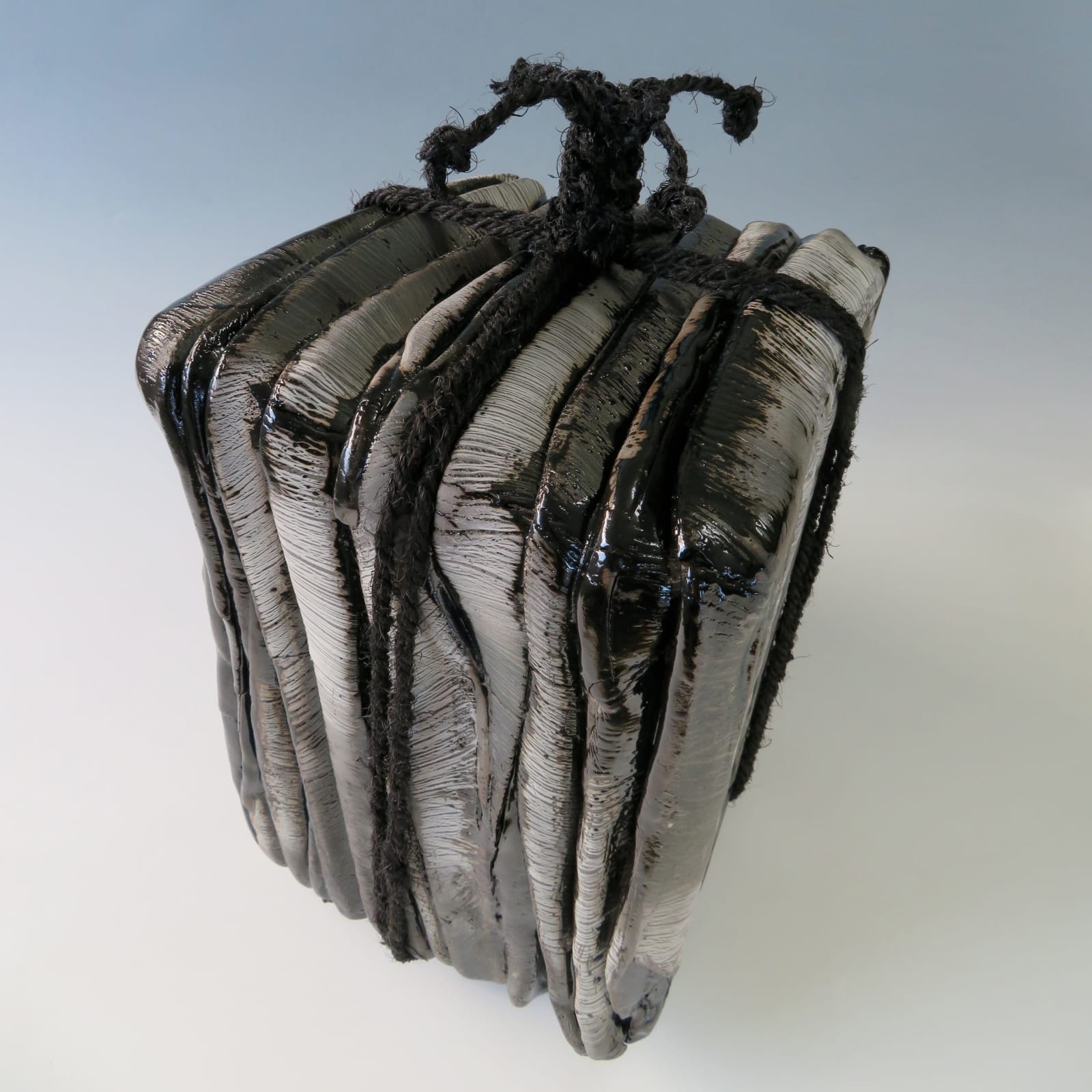 Agnes Husz, "Tomeishi" Stop-Stone 止め石, 2023