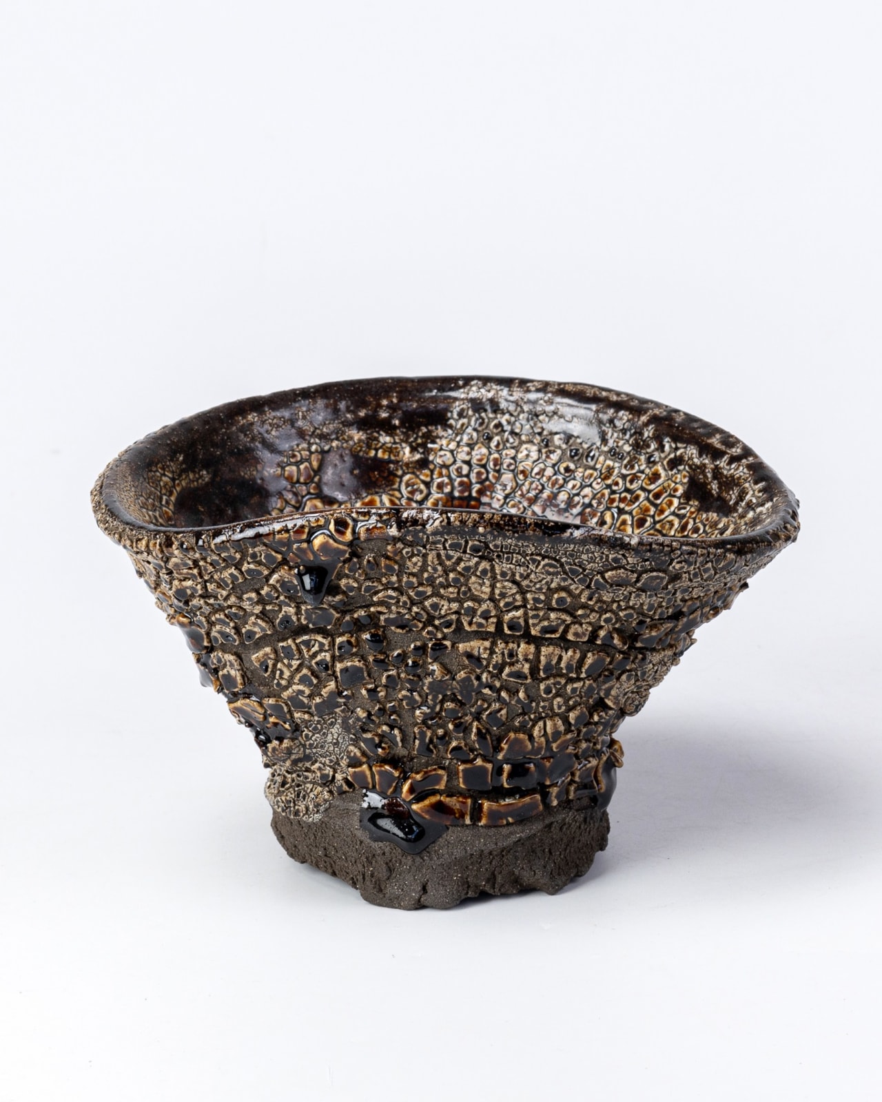 Kodai Ujiie, Karatsu Lacquer Black Tea Bowl - 唐津漆黒茶盌, 2023