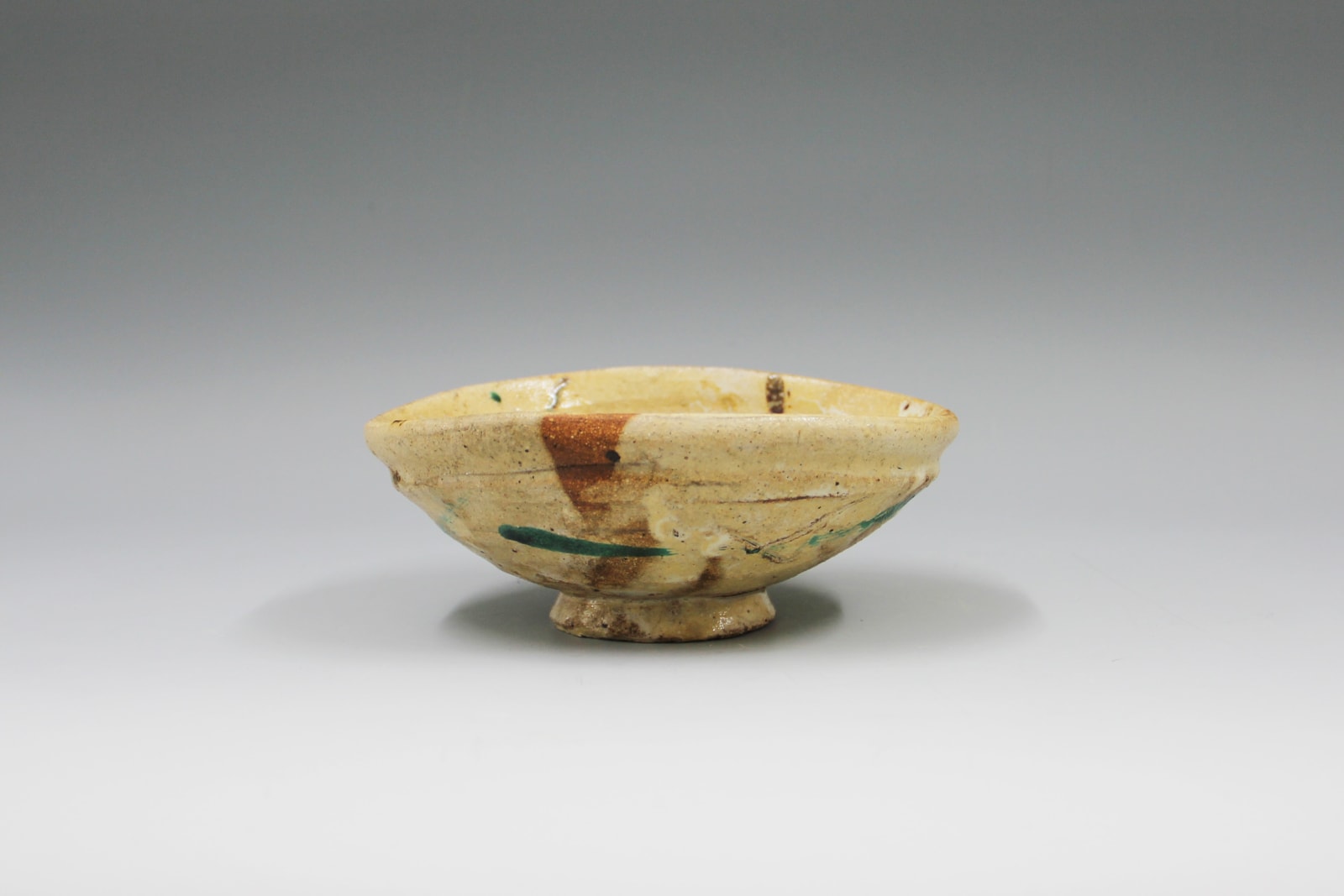 Shiro Tsujimura, Tea Bowl, Oribe Style, Created in Devon, 1993