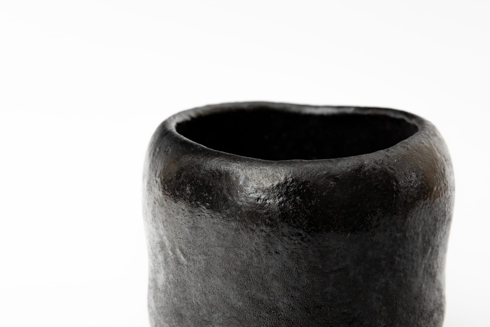 Morimitsu Hosokawa, Black Raku Tea Bowl - 黒楽茶碗