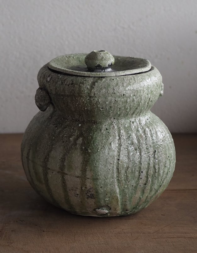 Yui Tsujimura, Natural Ash Glaze Water Jar 自然釉水指, 2015