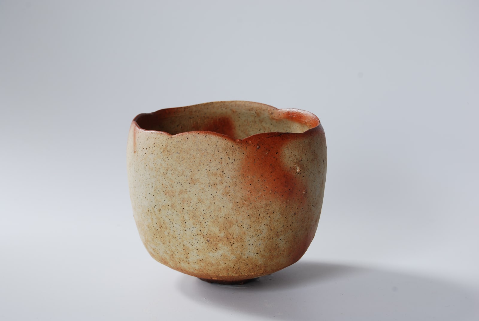 Hiroshi Goseki, (Kintsugi) Hidasuki Tea Bowl - 緋襷茶盌, 2023