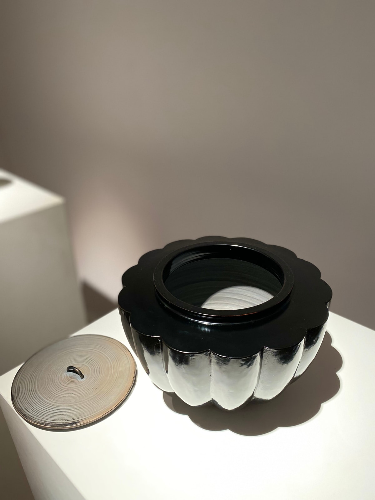 Jihei Murase, Varnished Black Water Vessel, 2022