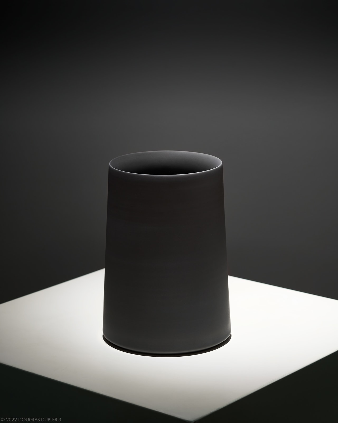 Kiyoko Morioka, Flower Cylindrical Vase - 筒型花器, 2022