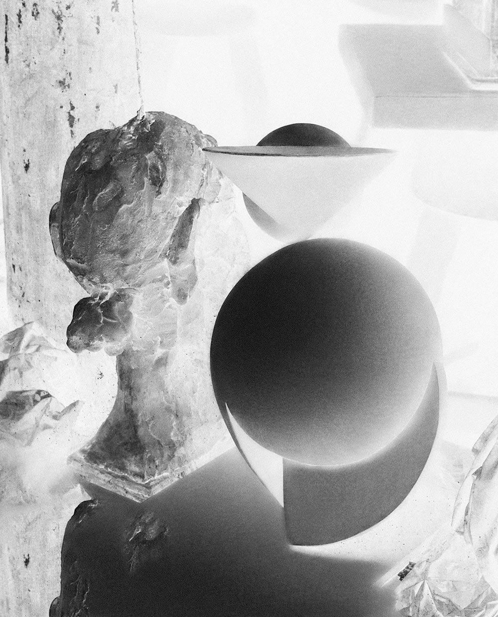 Marcus Schaefer, Head sculpture with geometric objects, 2019