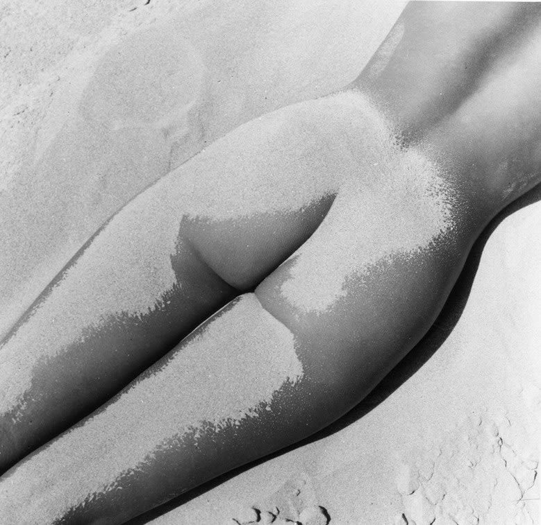 Fernand Fonssagrives, Nu sablé (Lisa Fonssagrives), 1949