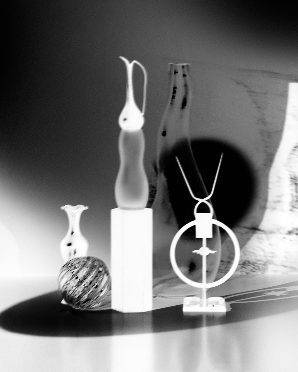 Marcus Schaefer, Vases and other objects, 2022