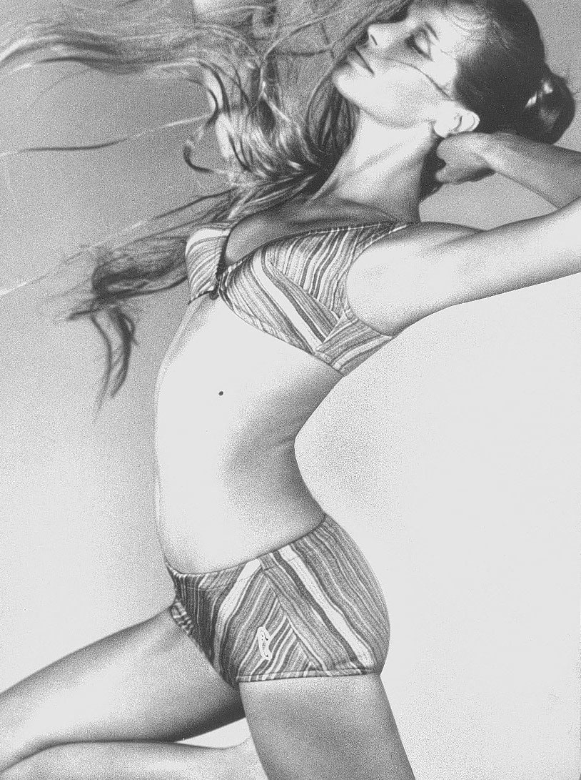 Franco Rubartelli, Veruschka, Playing with the Wind, Vogue Studio, 1968