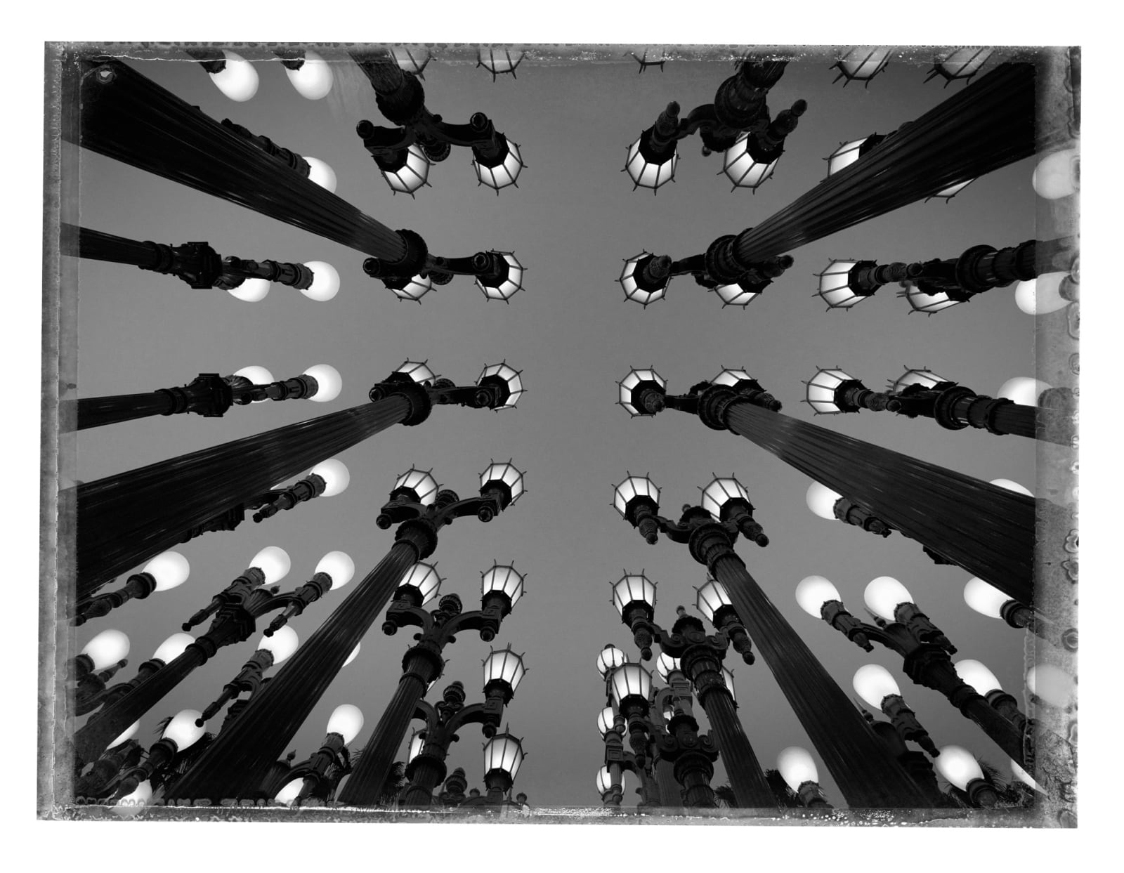 Christopher Thomas, Urban Light, LACMA, Los Angeles, 2016