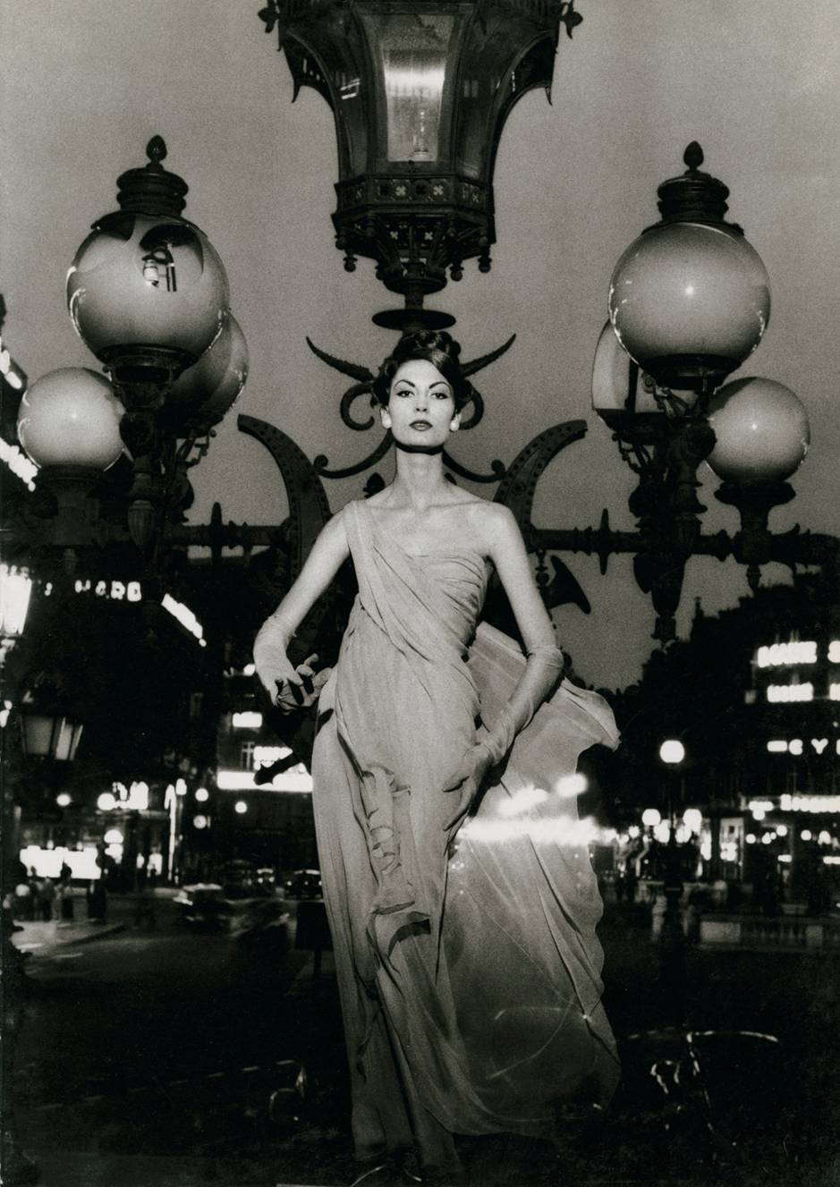 William Klein, Mary on Lampost, Paris, VOGUE, 1957