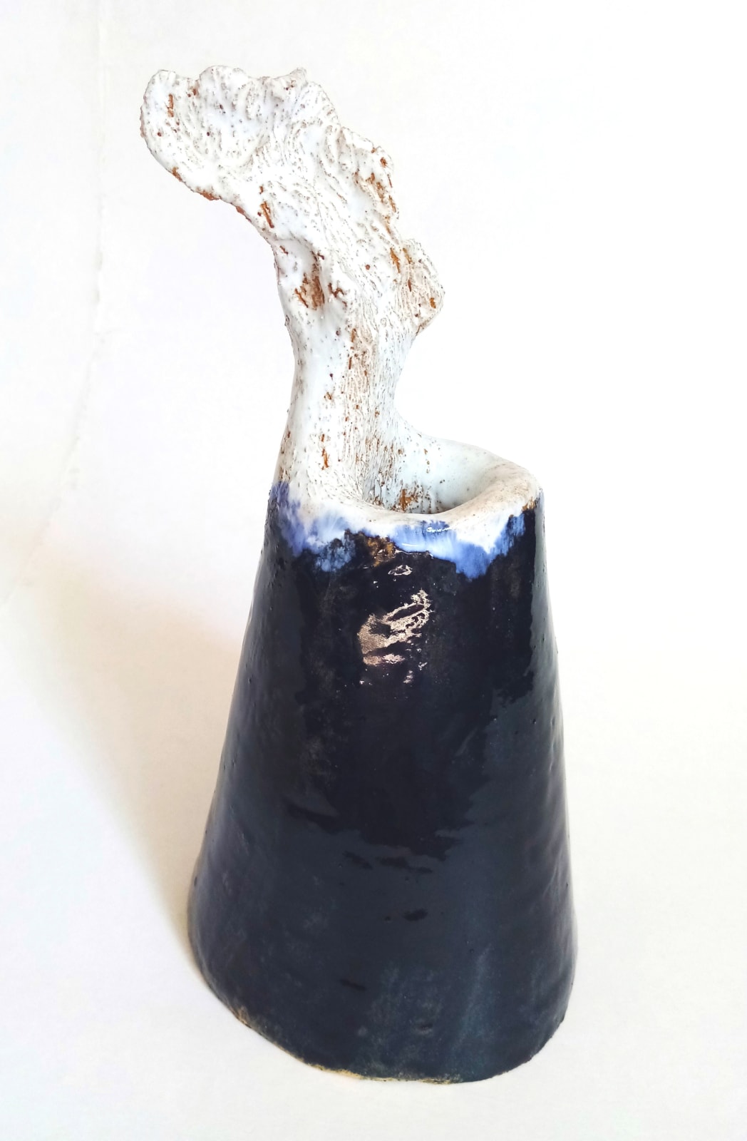 Coco González Lohse, Volcán y Fumarola, 2022