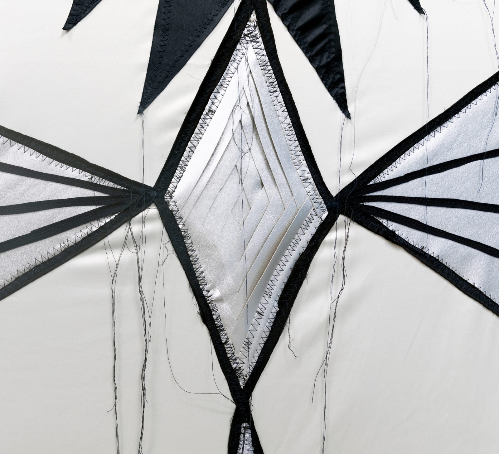 Hoda Tawakol, Sarcophagus N°2, 2020