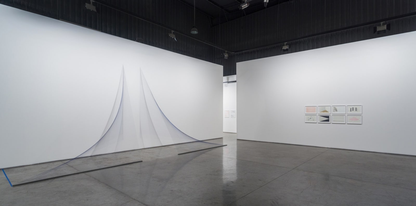 Haleh Redjaian, in-between spaces, 2015