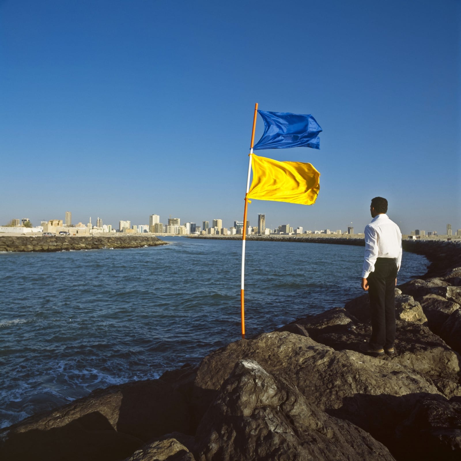 Mohammed Kazem, Photographs with Flags, 2003