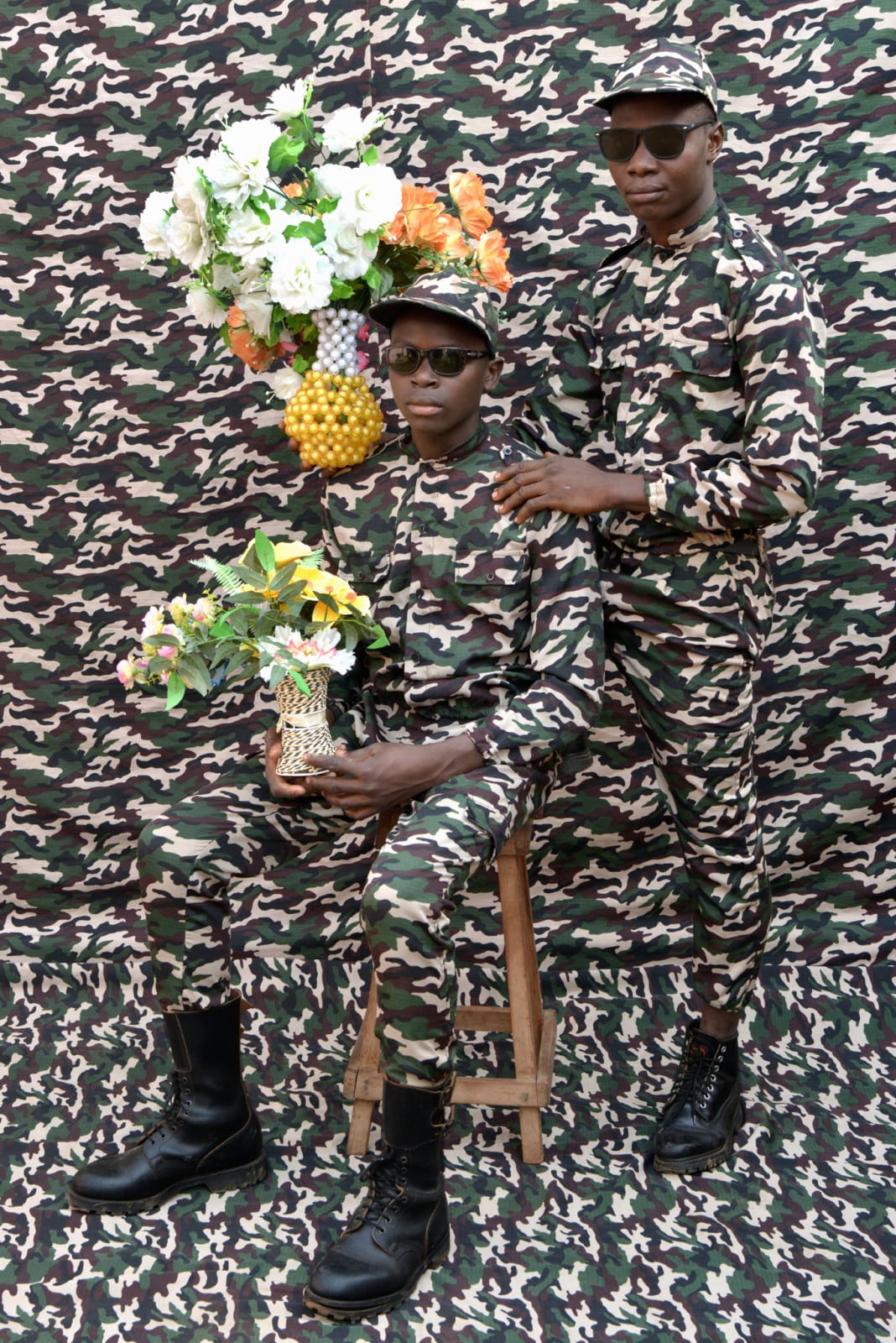Leonce Raphael Agbodjelou, Untitled (Citizens of Porto-Novo), 2018