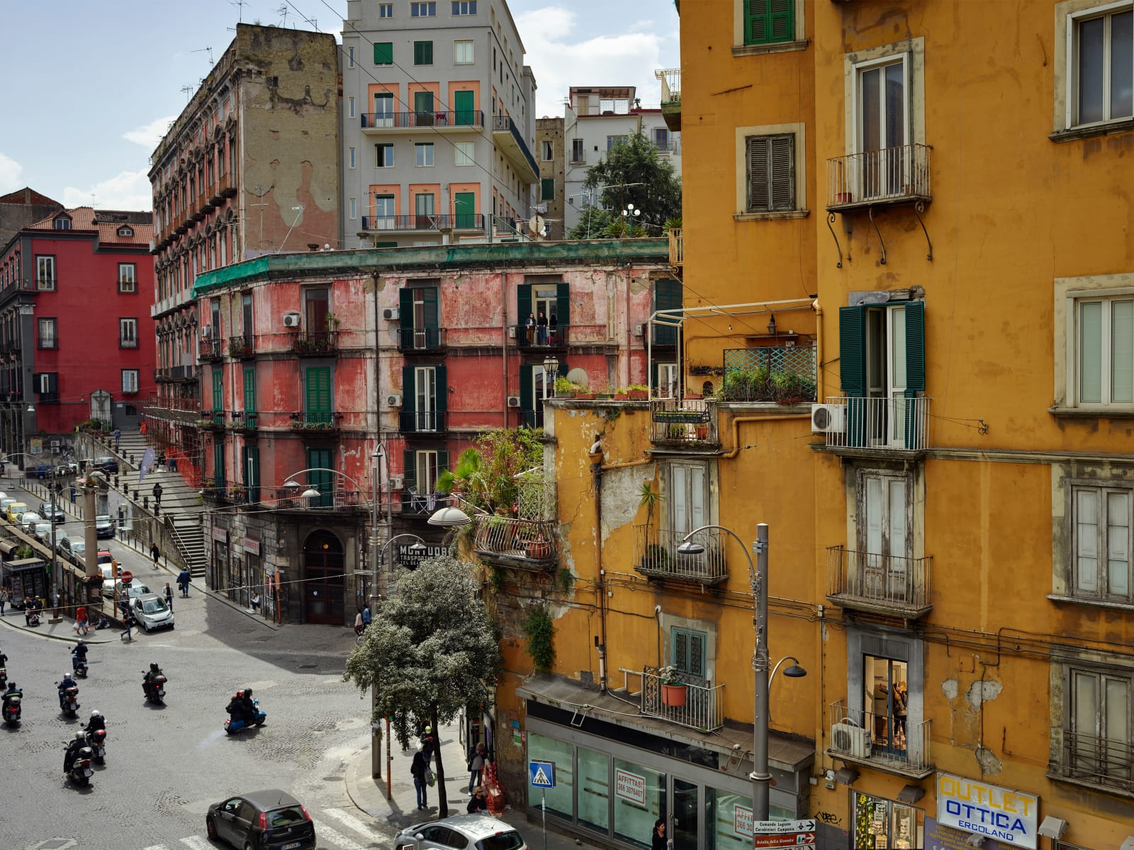 Gail Albert Halaban, Vespas, Via Santa Teresa degli Scalzi, Naples, April, 2018