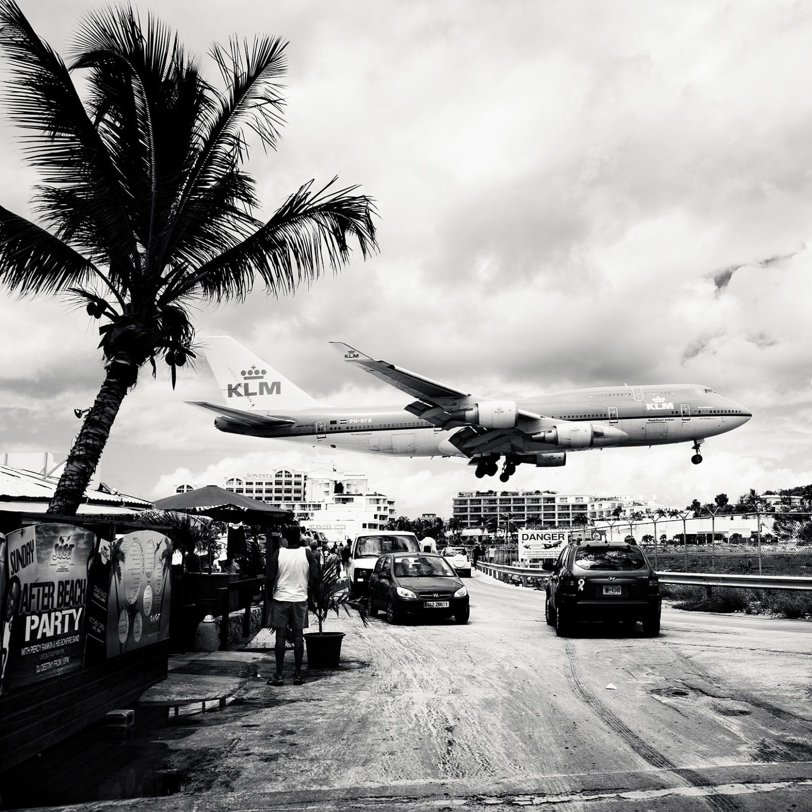 Josef Hoflehner, Jet Airliner #35 KLM Royal Dutch Airlines Boeing 747-400 St. Maarten, 2010