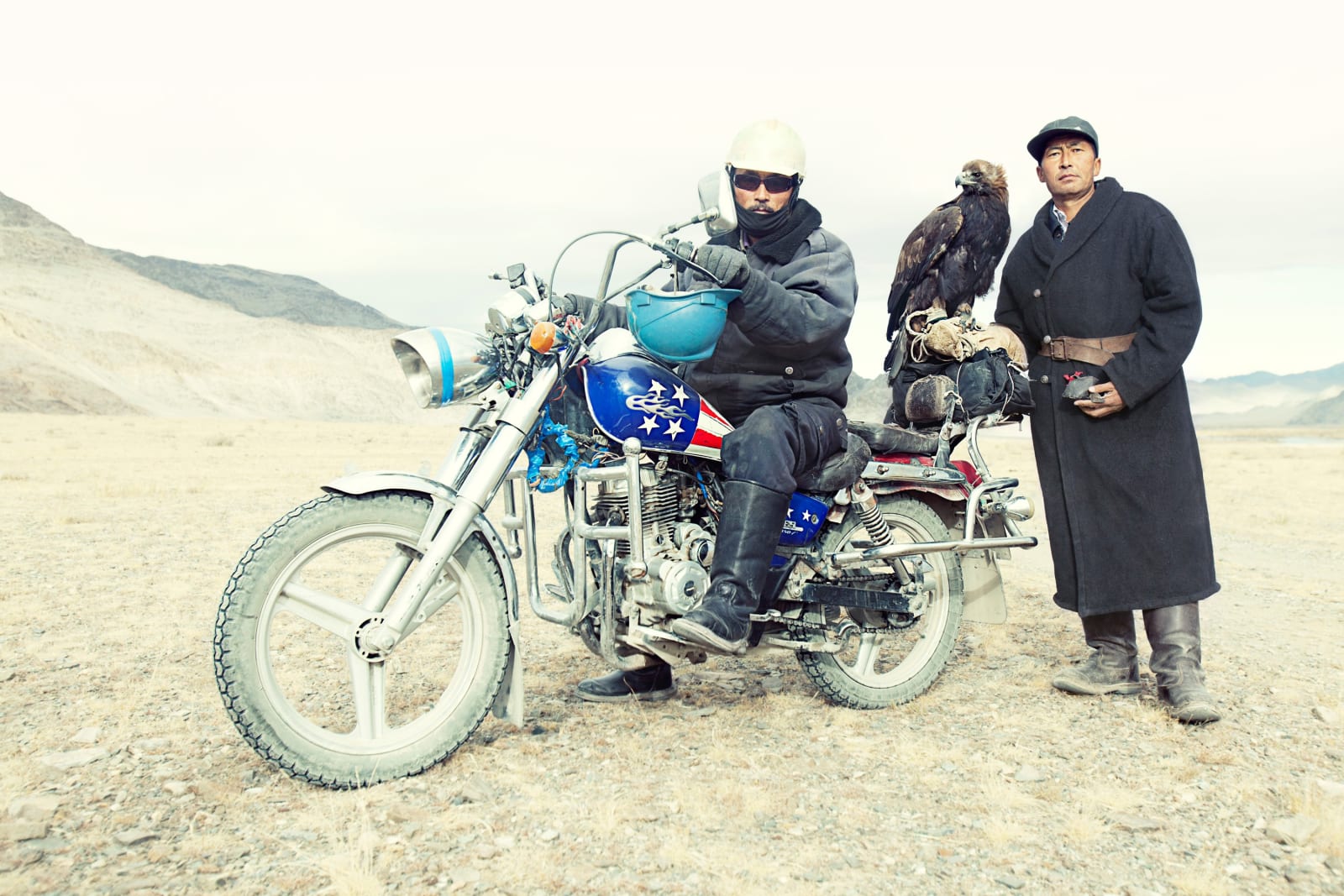 Lyle Owerko, Eagle Hunter #4