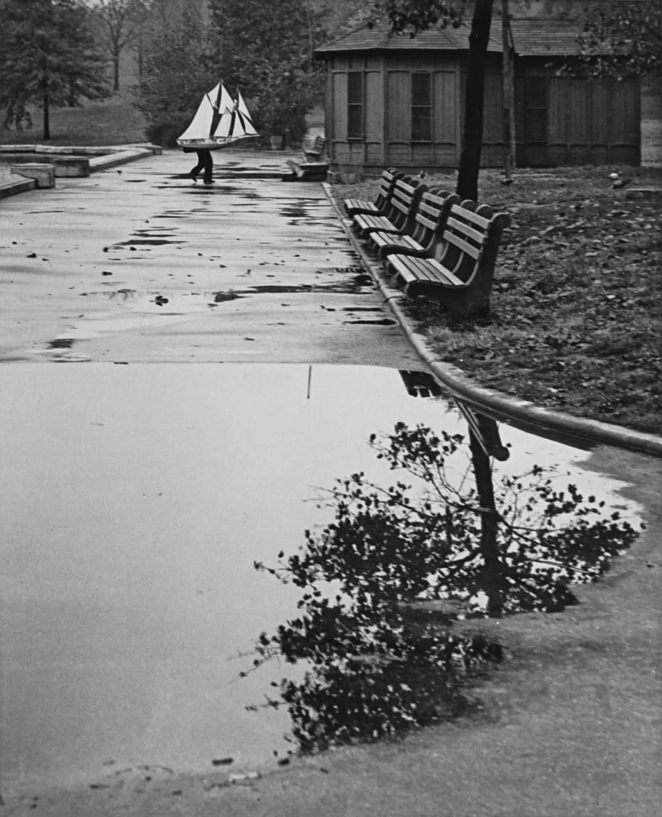André Kertész, Homing Ship, 1944