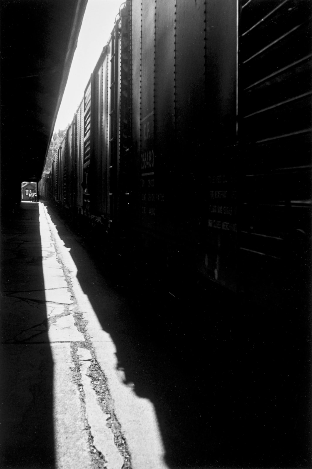 Louis Stettner, Saratoga Train Station, NYC, 1954