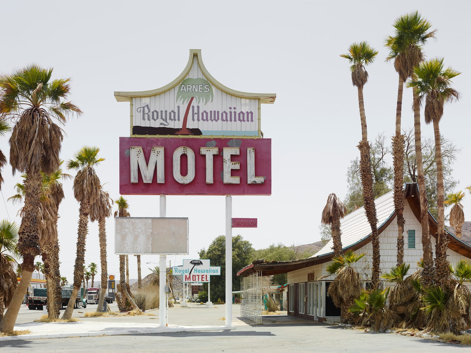 Josef Hoflehner, Royal Hawaiian Motel, Baker, California, 2013