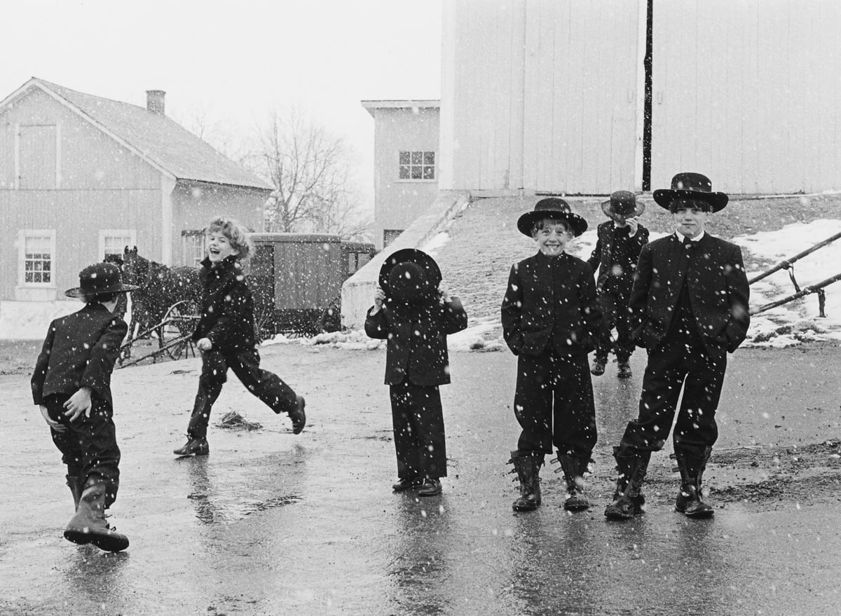 George Tice, Amish Children Playing in Snow, Lancaster, Pennsylvania, 1969