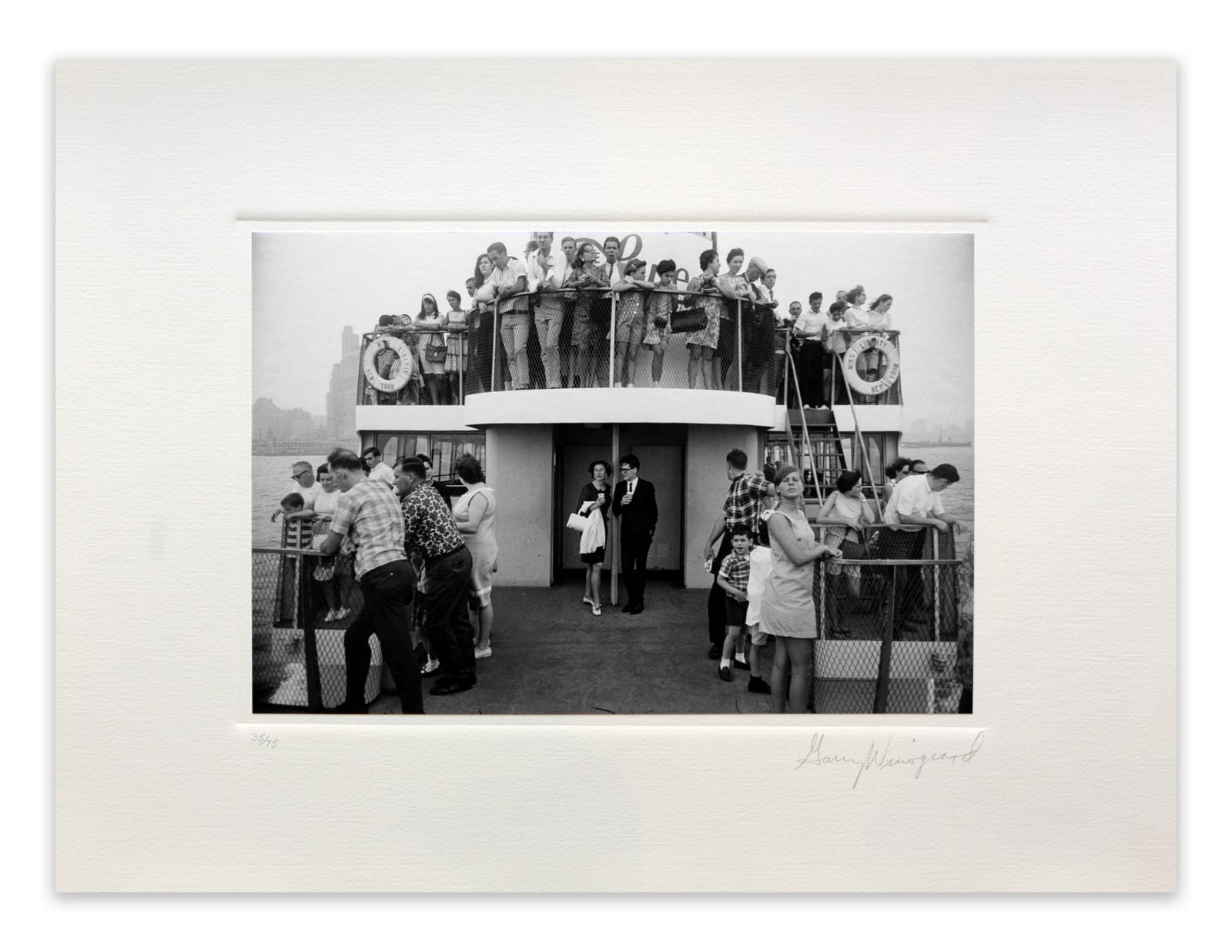 Garry Winogrand, Circle Line Statue of Liberty Ferry, New York, 1971