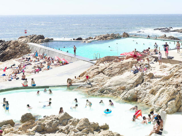 Massimo Vitali, Piscina das Mares Right, Portugal, D0019 , 2016