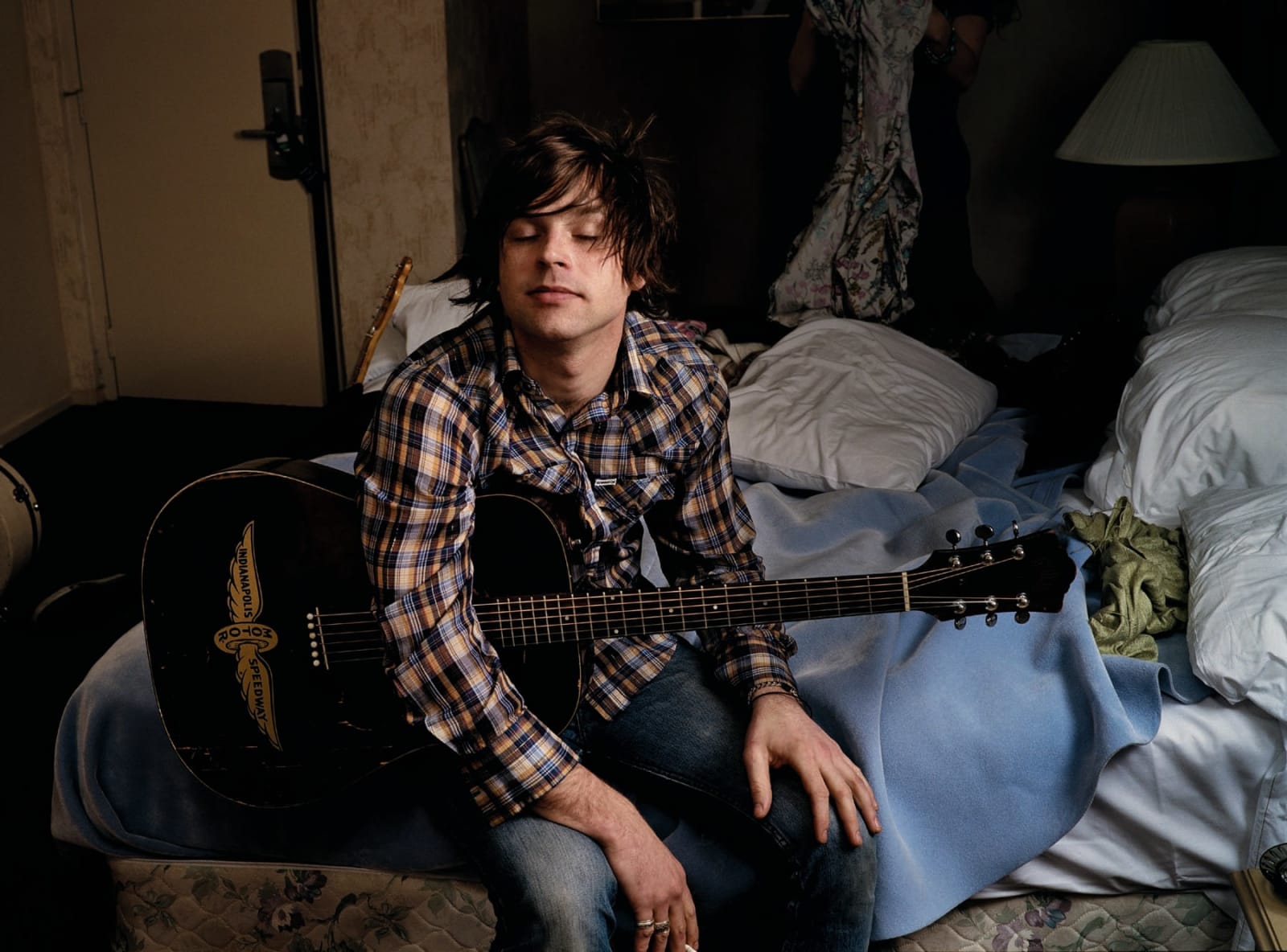 Annie Leibovitz, Ryan Adams, Hollywood Hills Best Western Hotel, Los Angeles, 2002