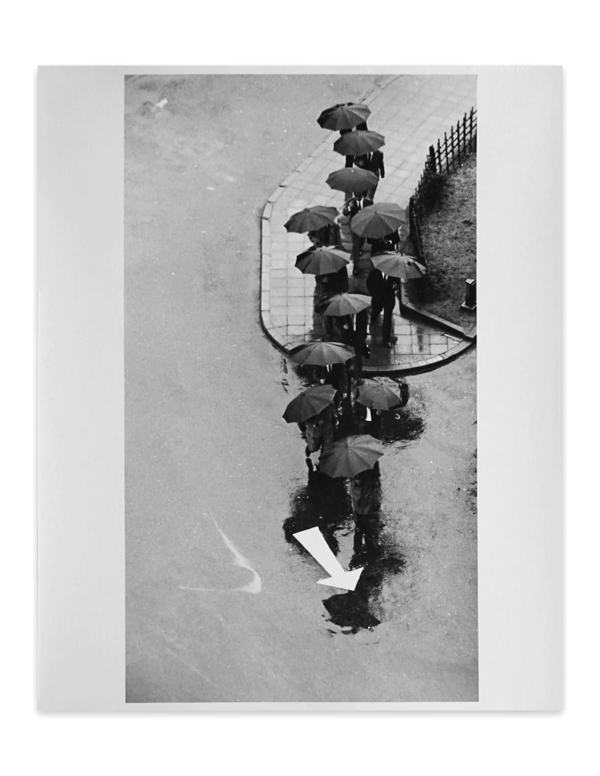 André Kertész, Rainy Day, Tokyo, 1968
