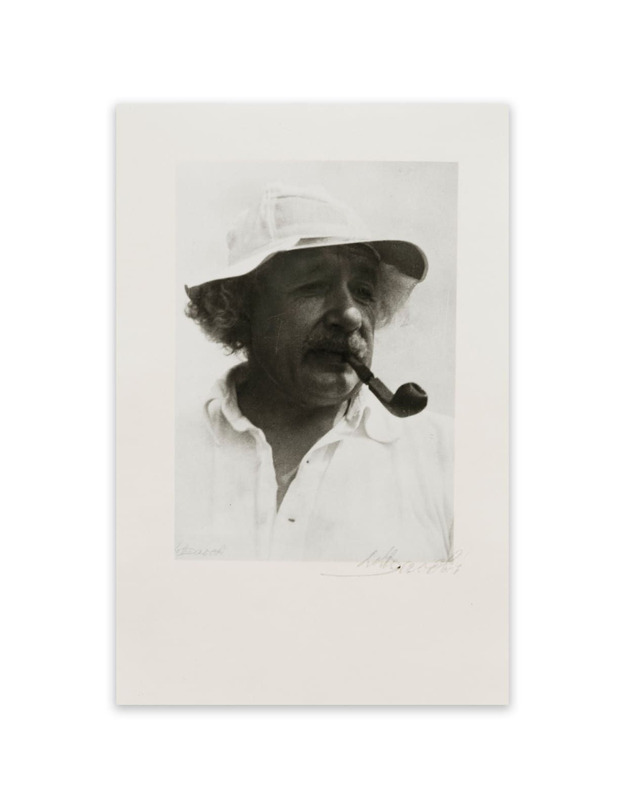 Lotte Jacobi, Albert Einstein with pipe in Huntington, 1937