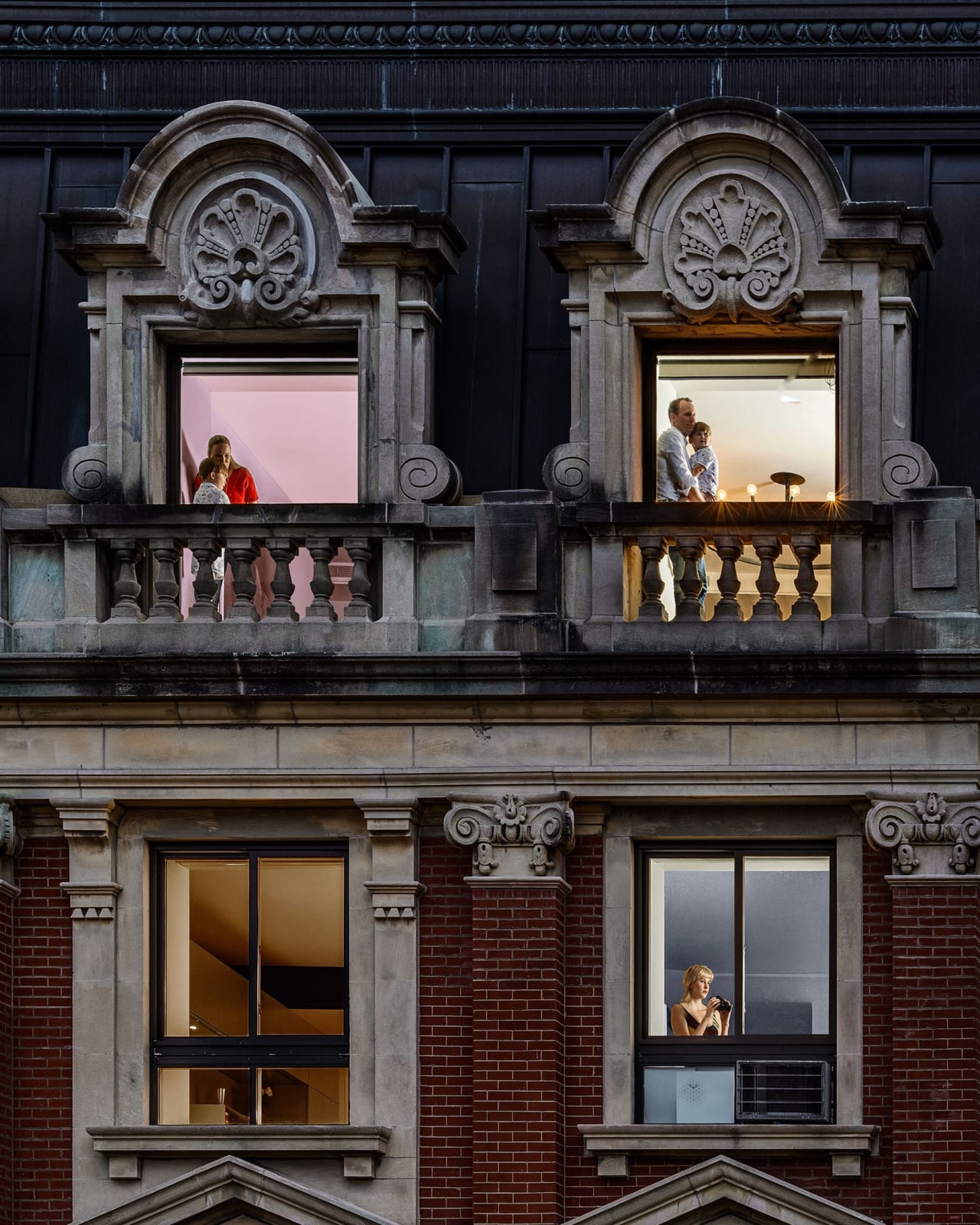 Gail Albert Halaban, Hotel Albert, Greenwich Village, 2022