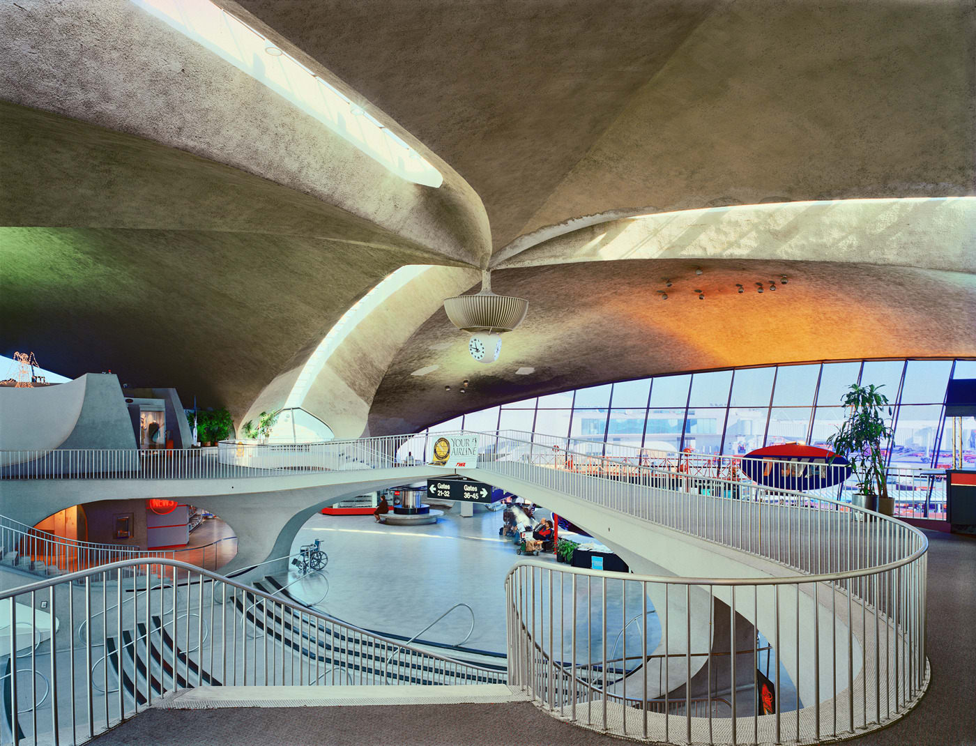Robert Polidori, TWA Terminal Lobby, JFK Airport, 2000