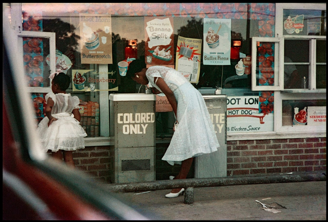 Gordon Parks, Untitled, Shady Grove, Alabama (37.015), 1956