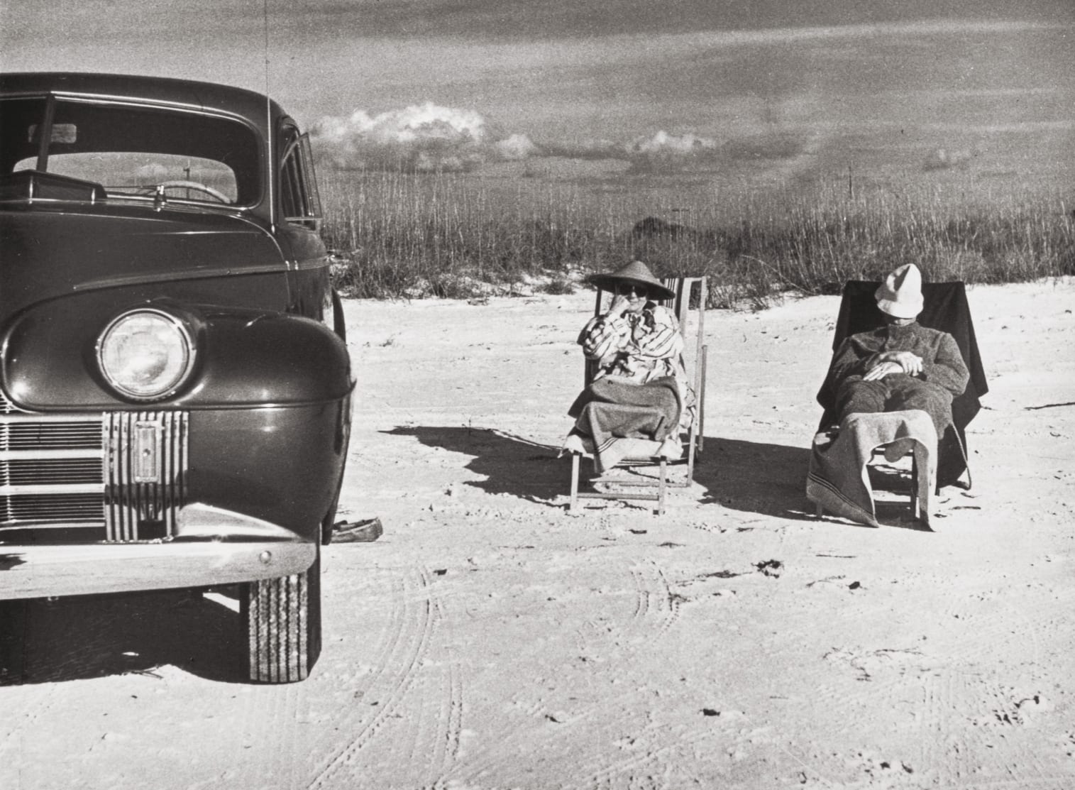 Marion Post Wolcott, Winter Tourists on Beach Near Sarasota Fla, 1939
