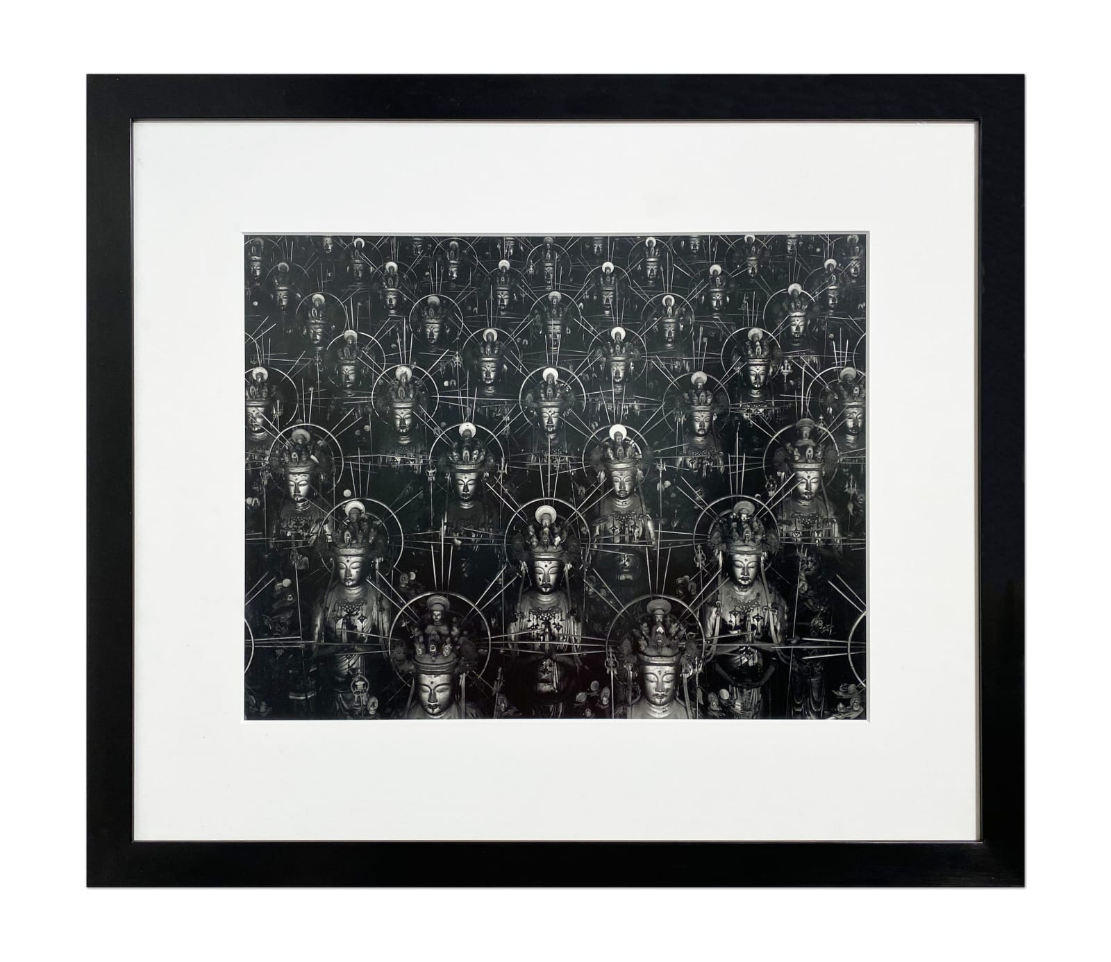 Hiroshi Sugimoto, Hall of Thirty-three Bays, 1995