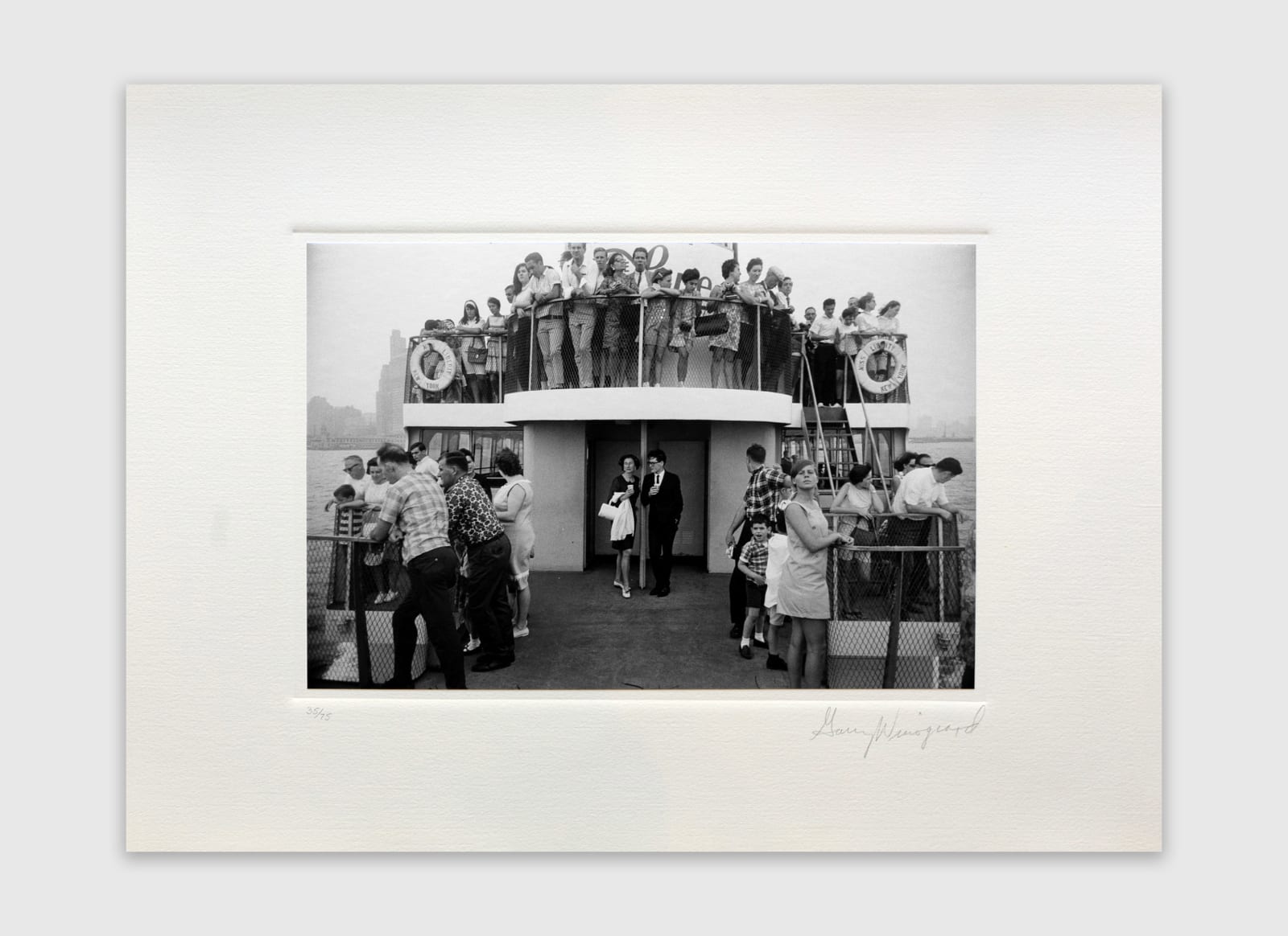 Garry Winogrand, Circle Line Statue of Liberty Ferry, New York, 1971