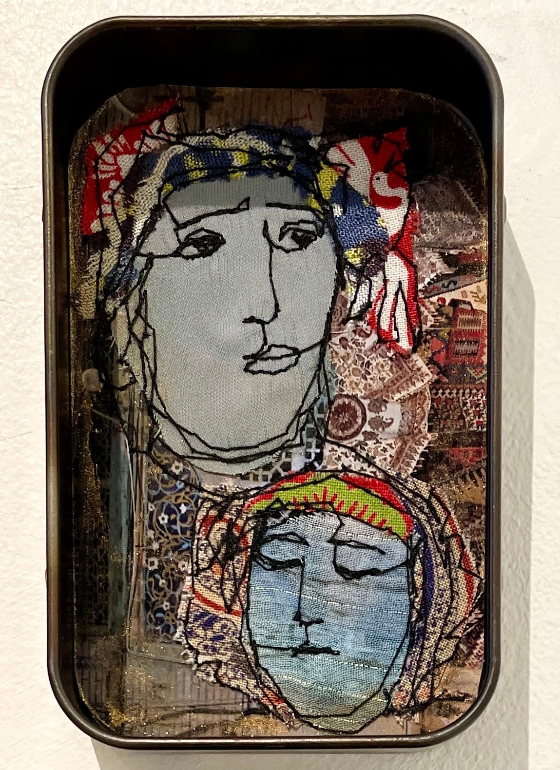 Batool Showghi, Captured in a Box