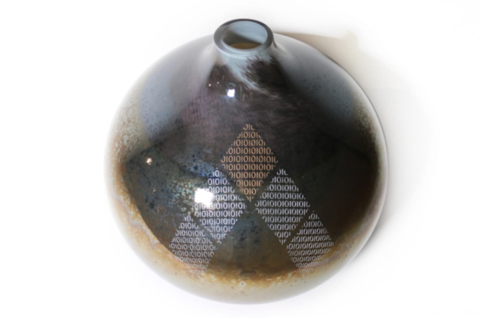 Te Rongo Kirkwood, Puru Hau Breath Vessel Series: Io Vessel, Bronze III, 2025