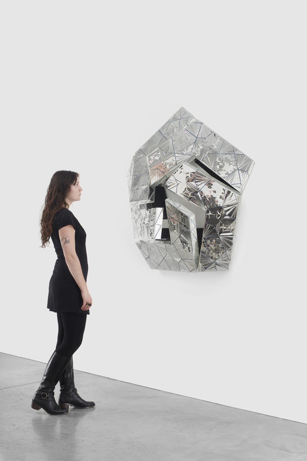MONIR SHAHROUDY FARMANFARMAIAN, Fourth Family Pentagon, 2013