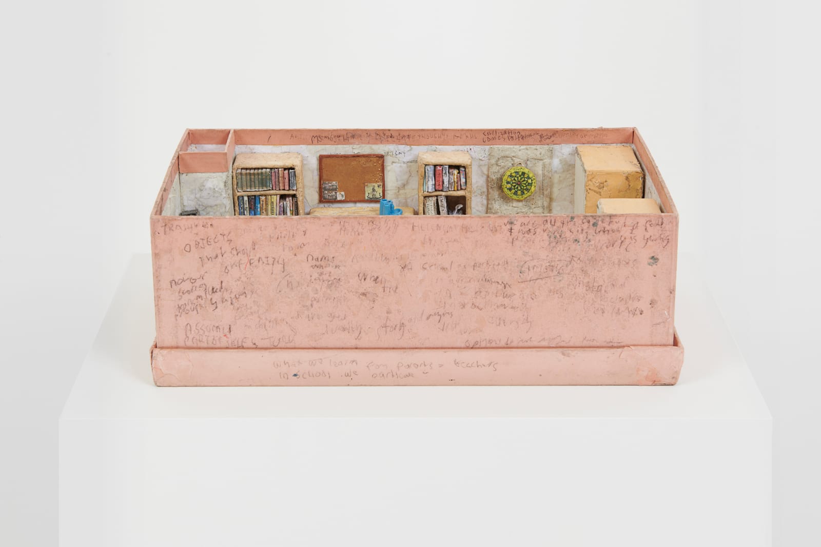 SIMON EVANS AND SARAH LANNAN, a tomb, 2017