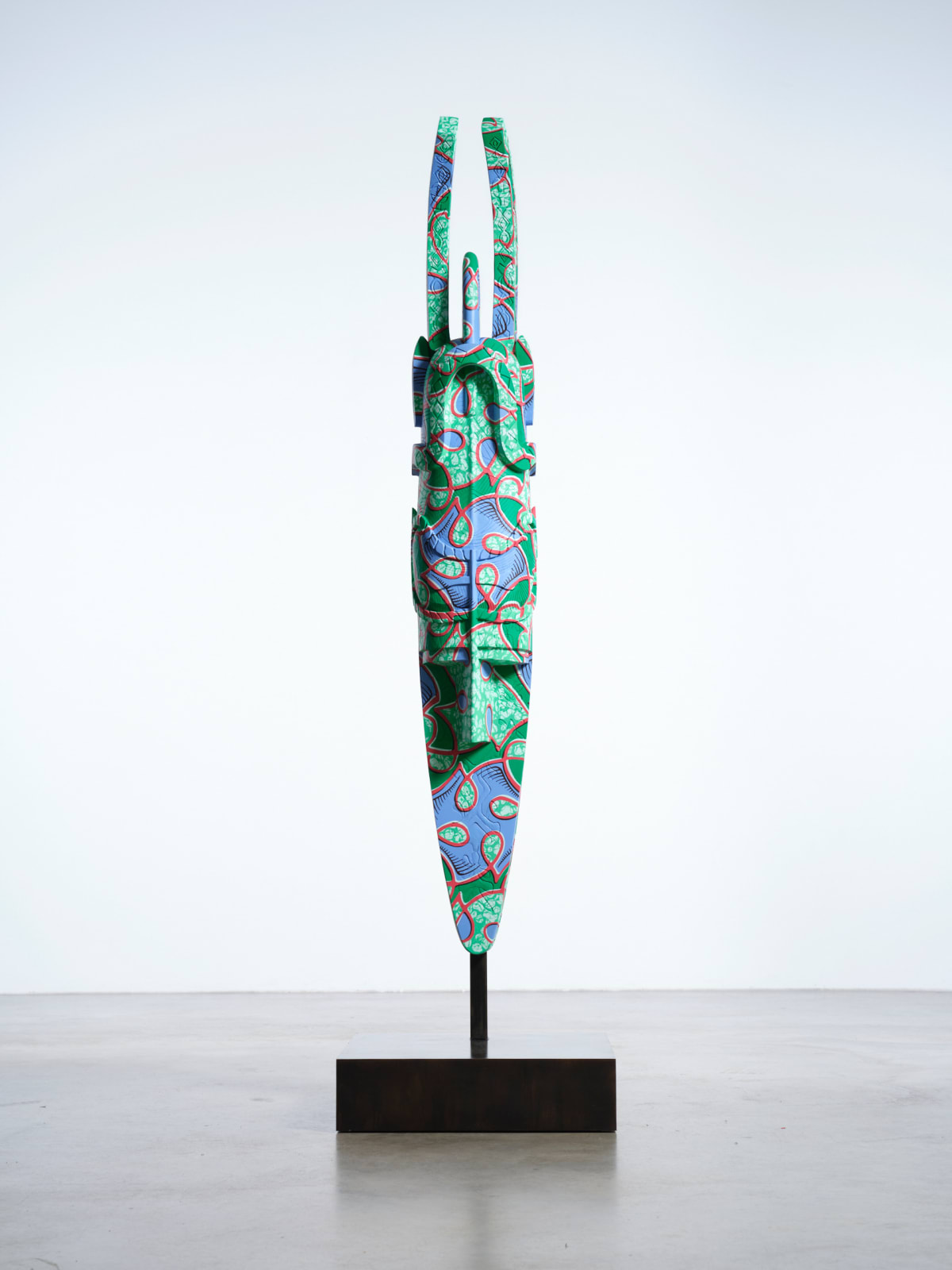 YINKA SHONIBARE, Mask (banda/kumbaruba) I, 2022