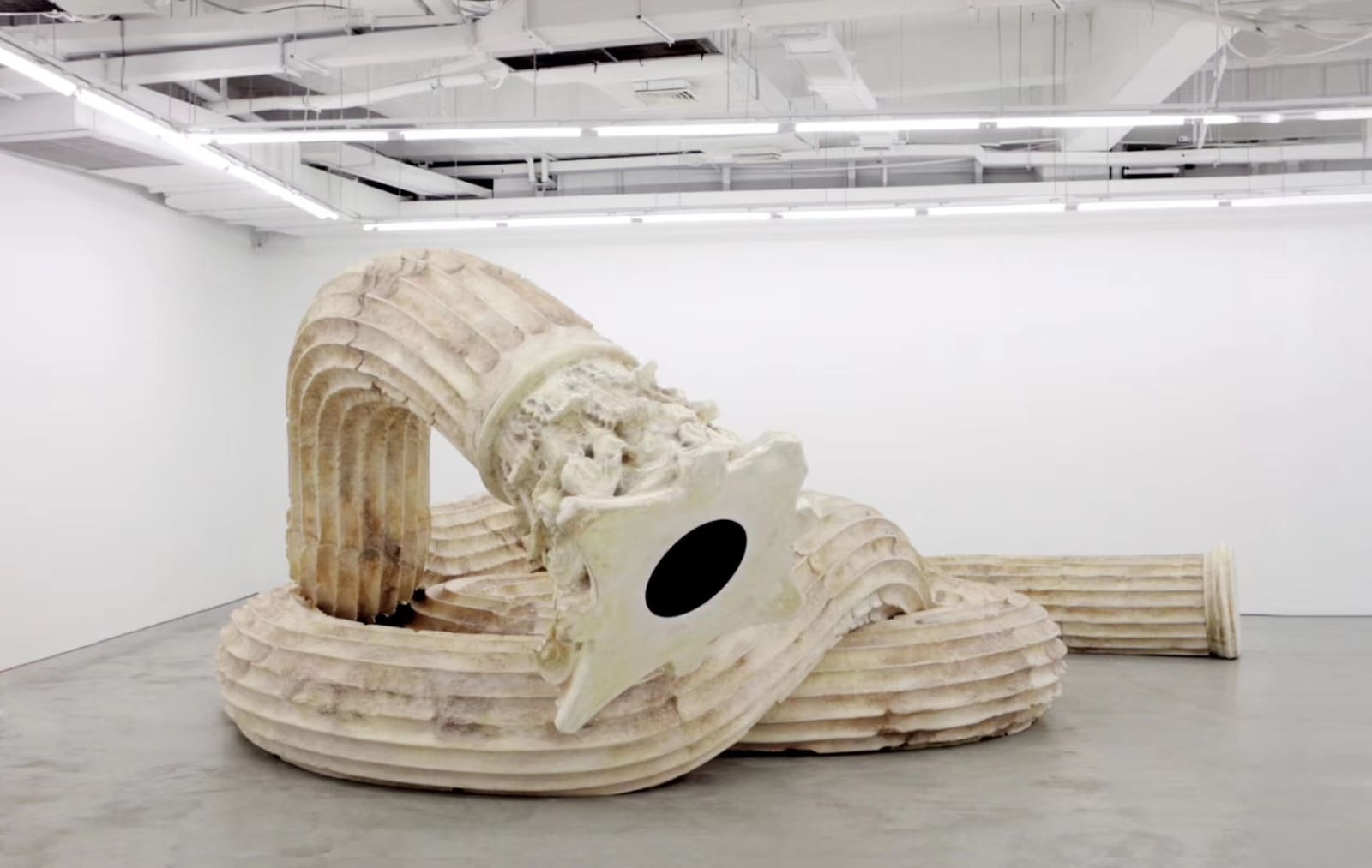 XU ZHEN®,