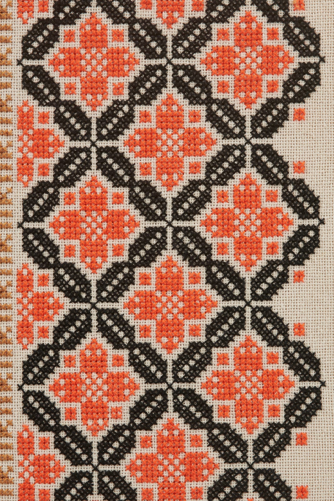 JORDAN NASSAR, O unsewn Time!, 2023