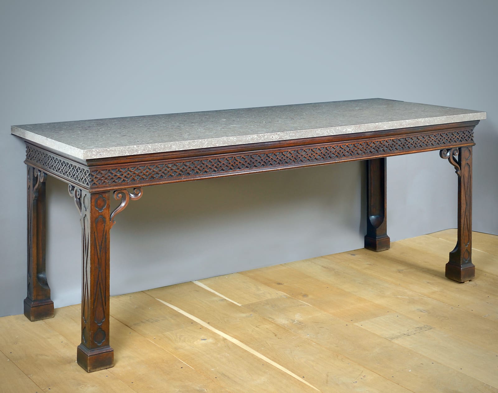 MASSIVE GEORGE II MAHOGANY SIDE TABLE